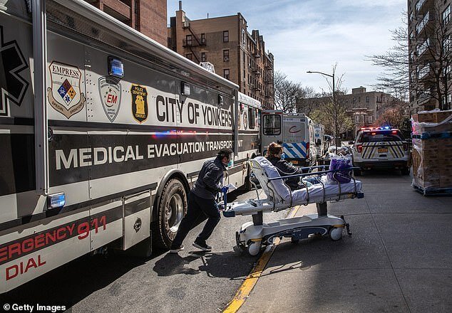 News: A tale of two New Yorks: pandemic lays bare a city’s shocking inequities (The Guardian, April 10)